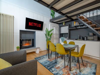 Loft in Cathedral Center- 3 rooms -private garden