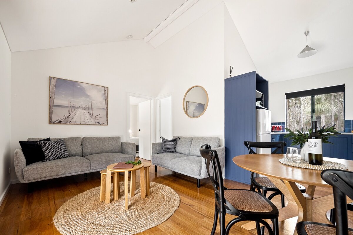 Chardonnay Spa Chalet at Island Brook Estate gallery image 5