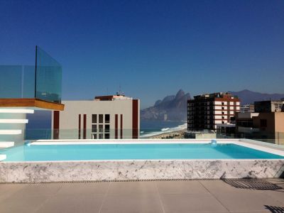 Ipanema high-lux. 4 ensuite-br penthouse with pool