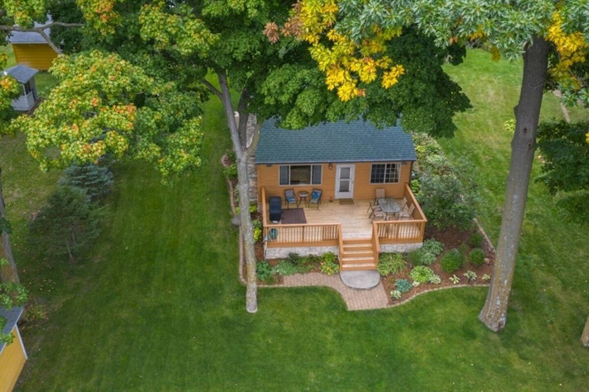 Cozy Clean Cabin on Sugar – Pontoon/Jet Ski Rental gallery image 4