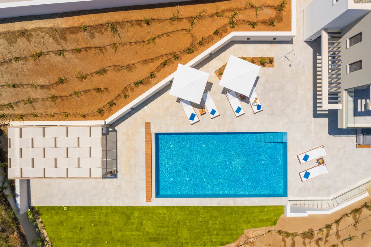 Villa Thea, sea view, pool, close to beach, BBQ