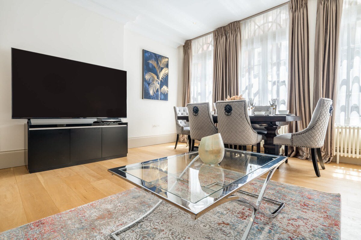 Luxury 4-Bed Apartment in Mayfair gallery image 4