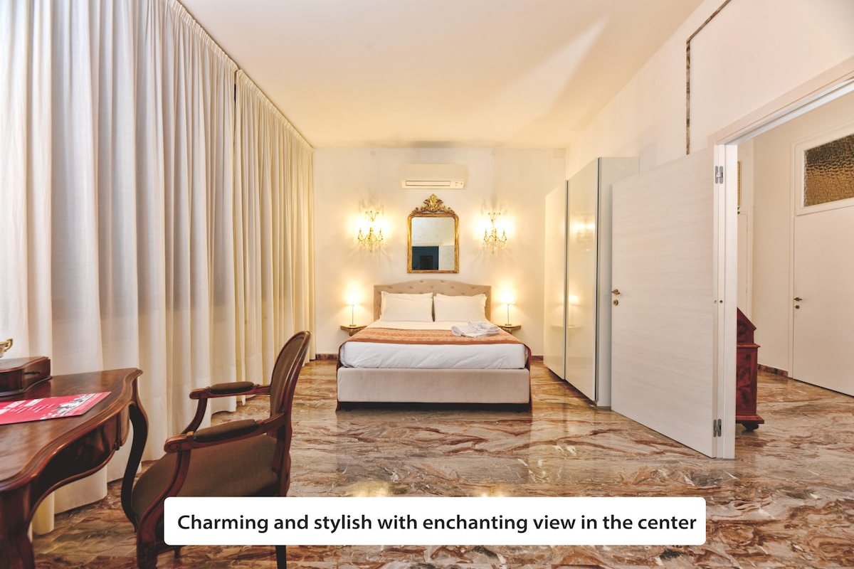 Noble floor in Castello overlooking Campo Bragora gallery image 2