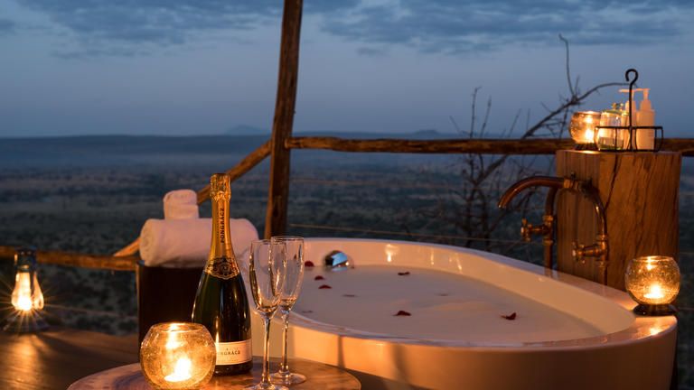 Lemala Mpingo Suite - Outside private bath