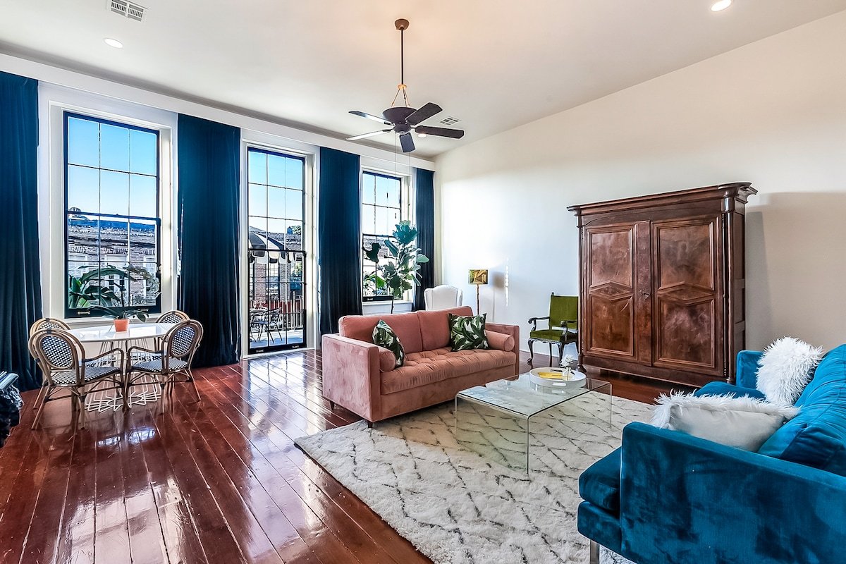 Casabianca: Elegant Flat in Historic Magazine Row gallery image 4