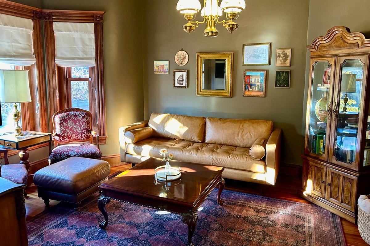 Stately & Central Capitol Hill Townhouse