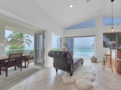 Oceanfront 4 Bedroom Apartment