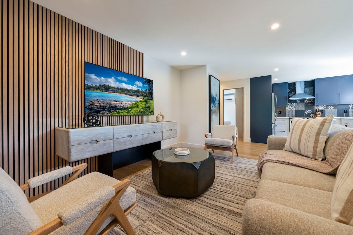 3 Newly Renovated Villas, sleeps up to 20 guests! gallery image 5