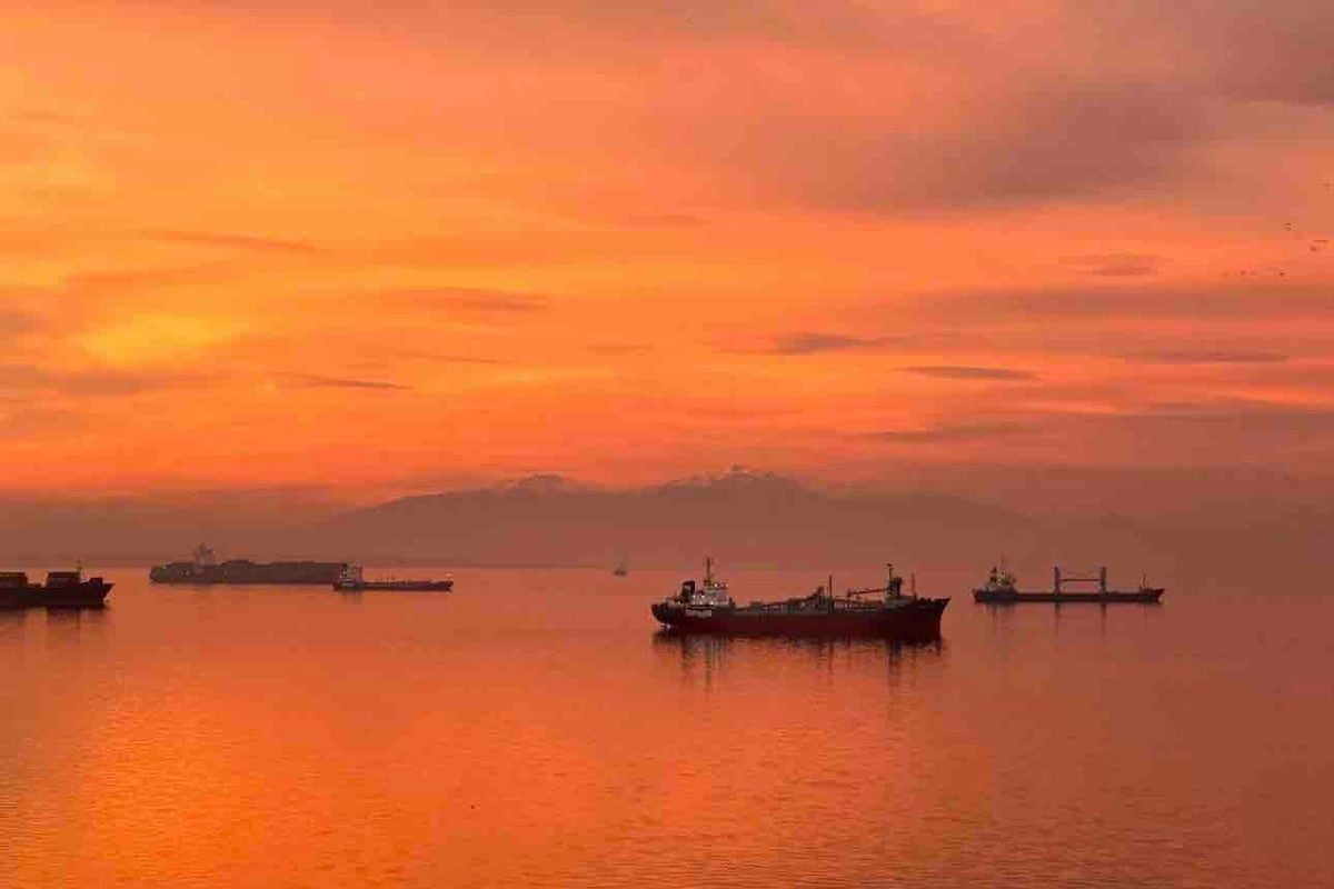Iconic Salonica Suite seafront gallery image 2