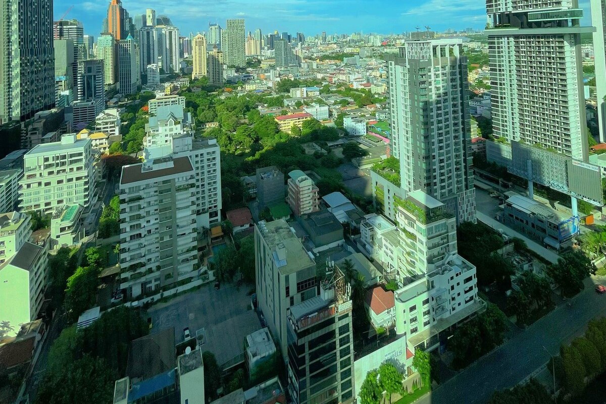 曼谷3b4b核心商圈/BTS/像素大厦/四面佛/siam商圈/全景玻璃/超大平层/景观阳台/可吸烟 gallery image 5