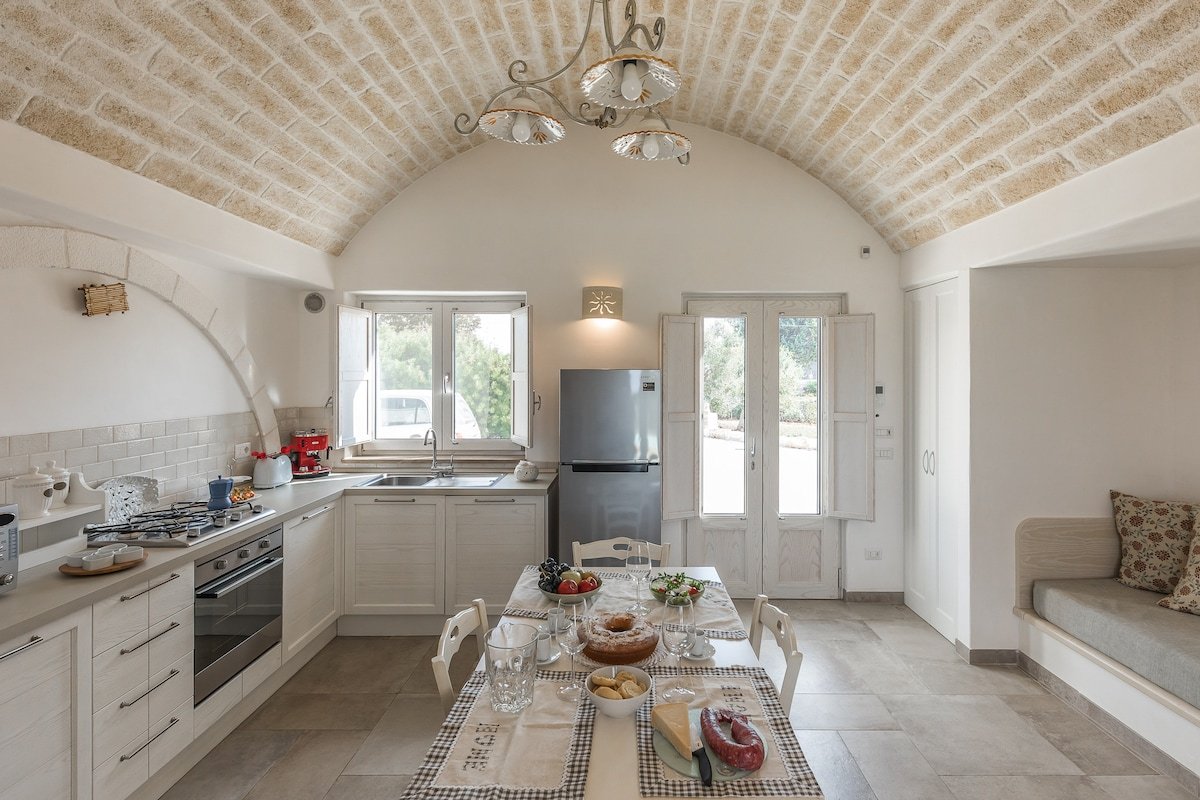 Villa Sud-Est between Cisternino and Ostuni gallery image 3