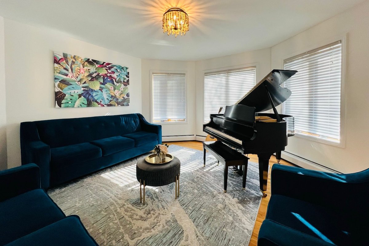 The Cozy Nest #2 – Pool|Fire Pit|10 min Newport gallery image 3