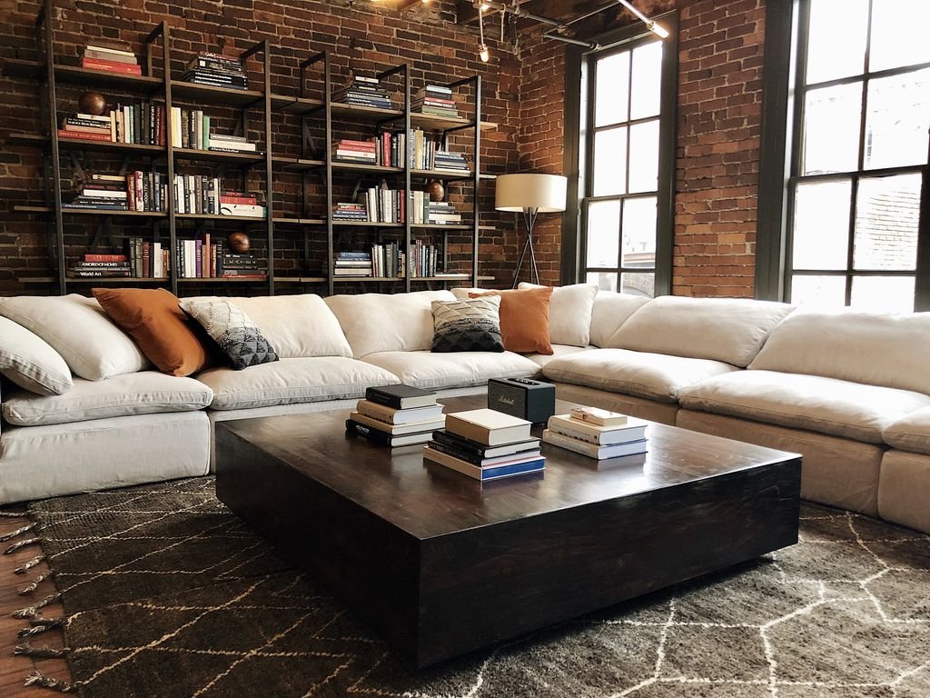 Downtown penthouse w/ pool table & lounge