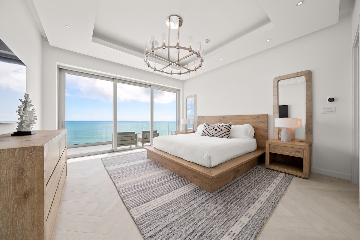 The Sunset Condo gallery image 5