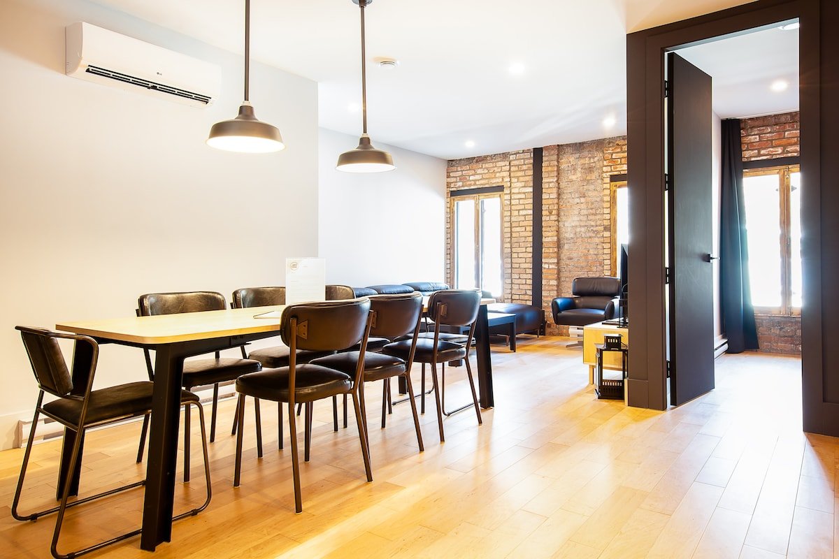 SP302 – Lofts St-Pierre – Par Les Lofts Vieux-QC gallery image 2