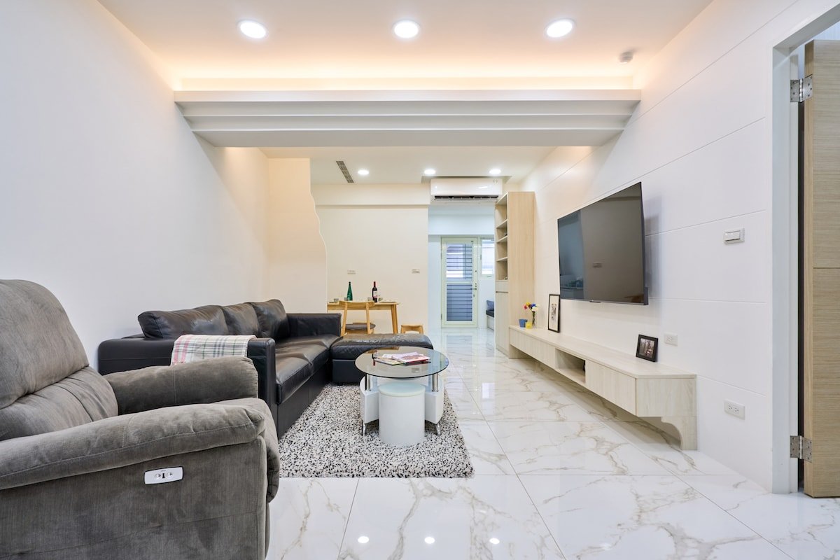 H&K 3/2 Taipei City Hall Station Home next W Hotel gallery image 2