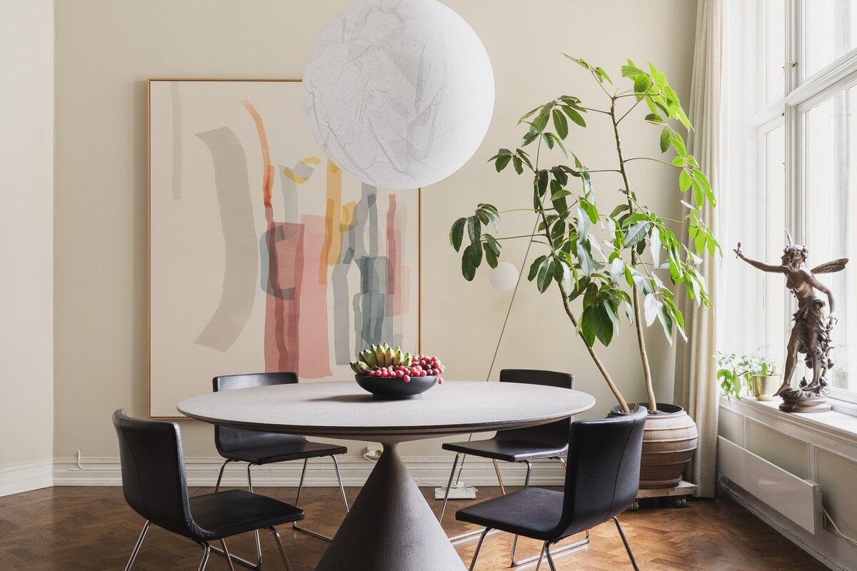 The Art Retreat – 2800 sqft – Parking + Spa gallery image 4