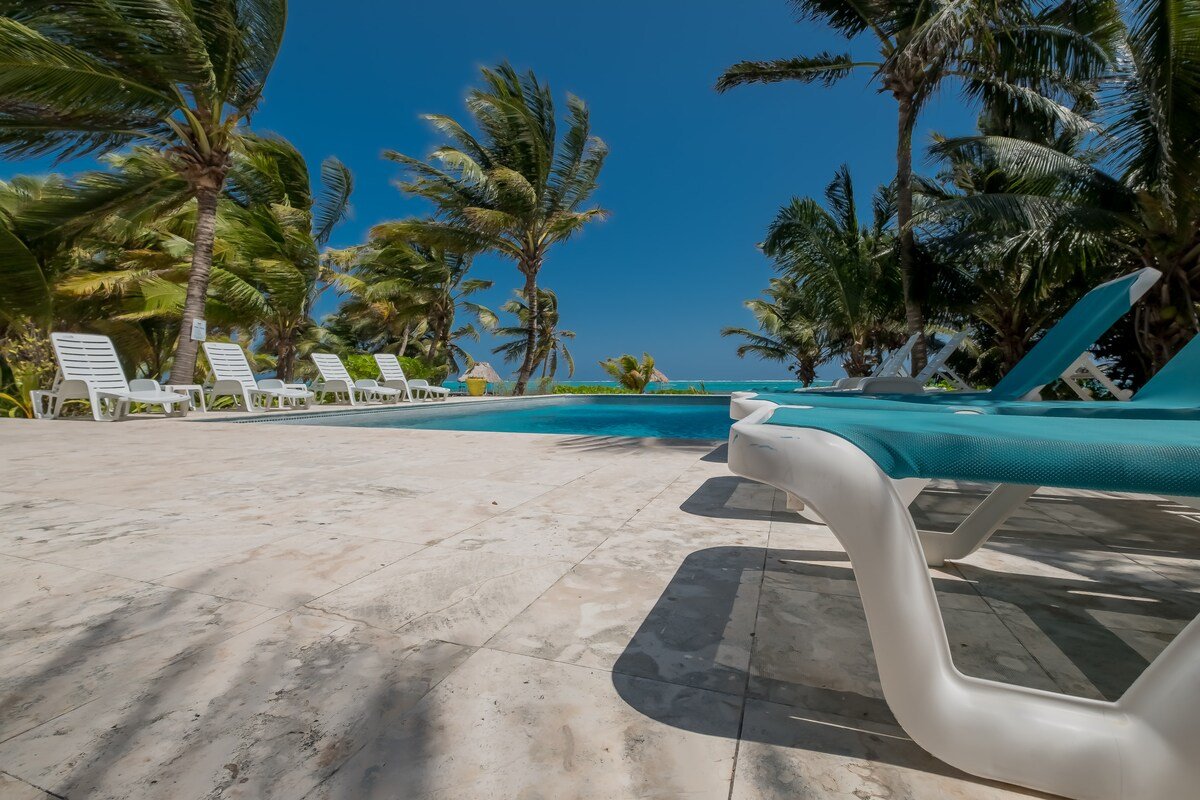Stunning Caribbean Views. Beach, Pool, Kayaks. gallery image 5