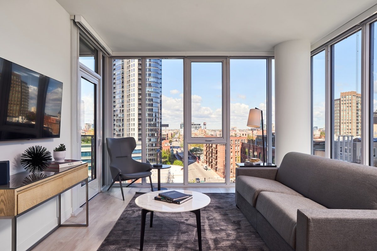 Level- A Dream Getaway. Two Bedroom Suite gallery image 3