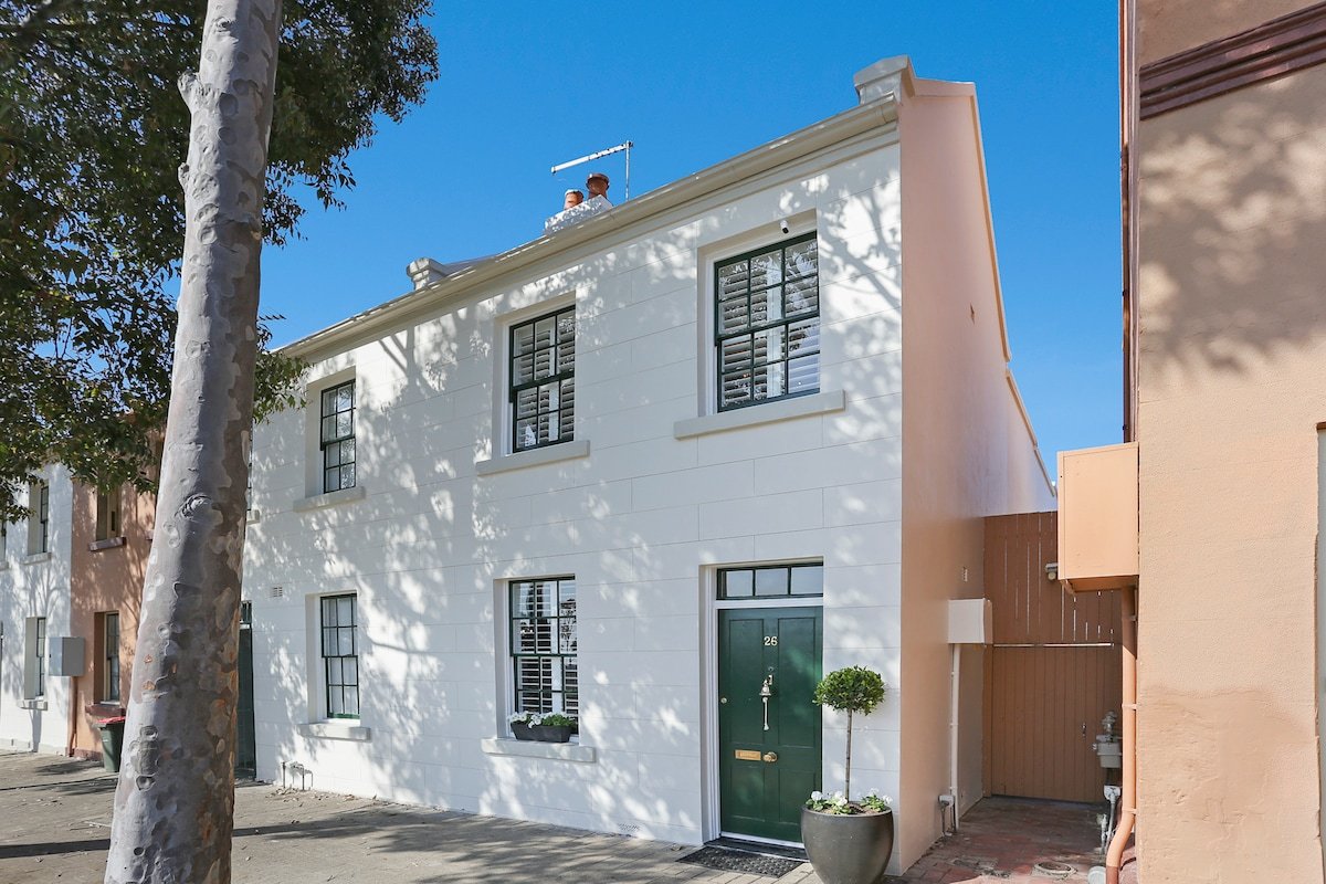 Heritage Terrace with City & Park on your doorstep gallery image 3