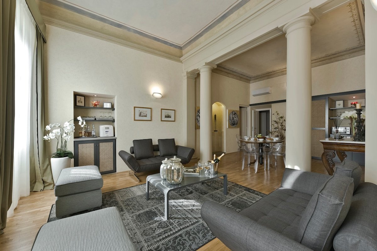 Complimentary wine w/ infra-red Sauna gallery image 4