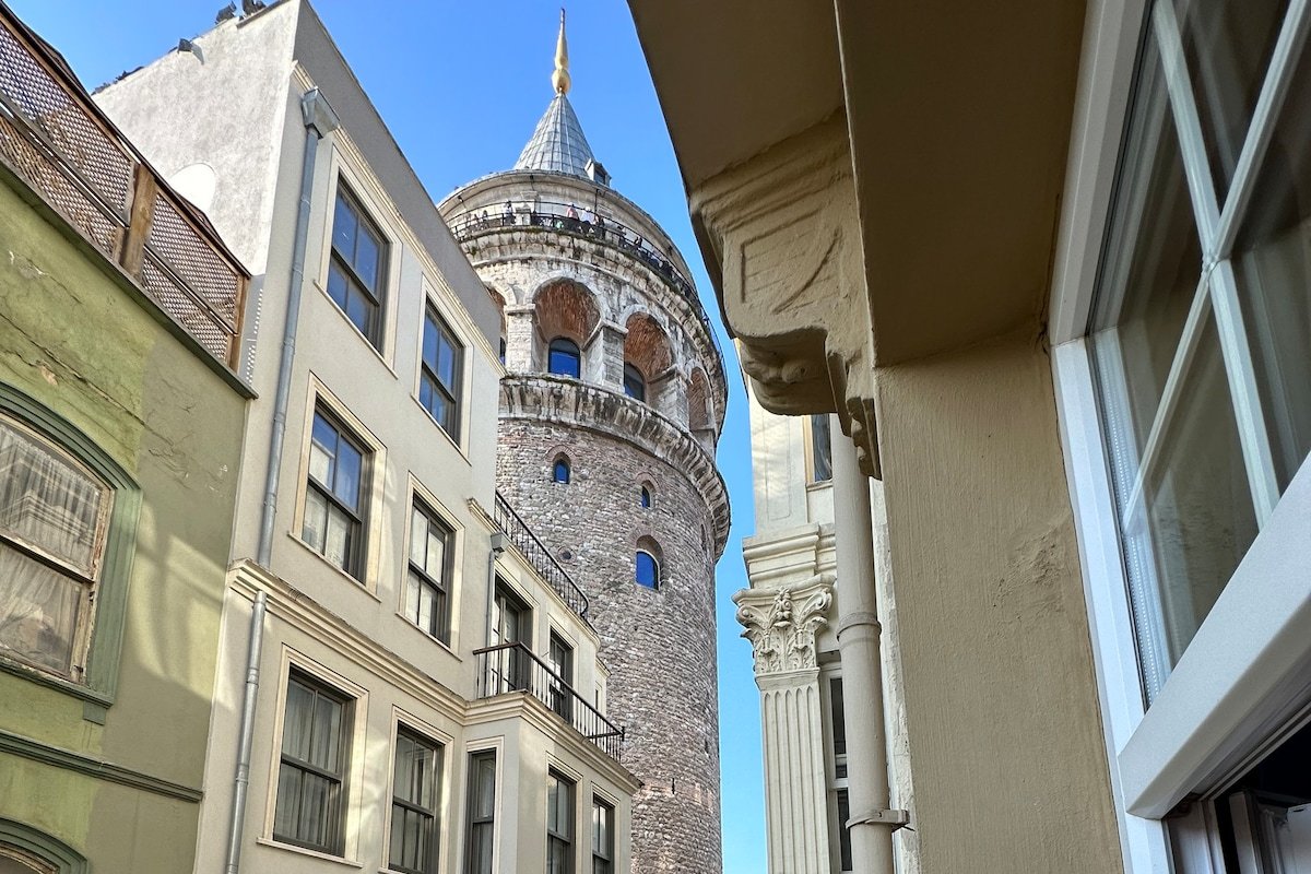 Luxury & Spacious 2BR Flat next to Galata Tower gallery image 3