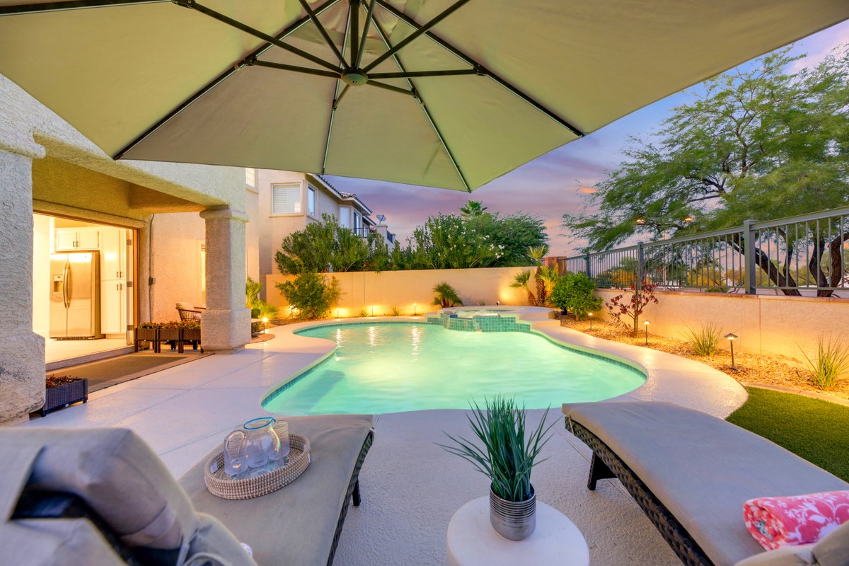 The Juliet: Heated Pool/Spa w Strip Views