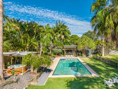 me and john. 5 bedrooms with pool and spa