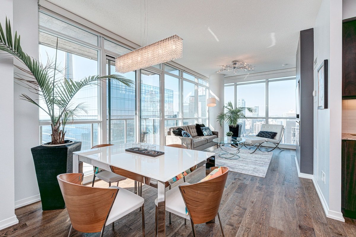 Million Dollar Views, Free Parking, WiFi gallery image 2