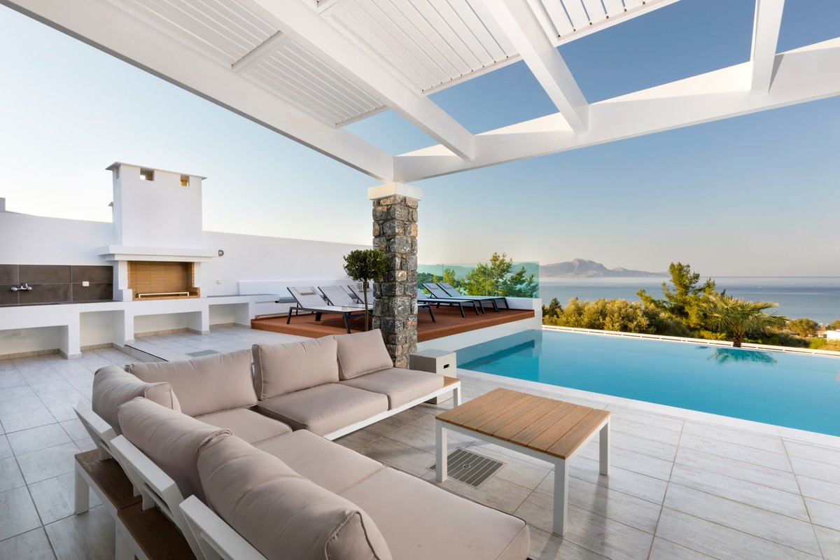 Villa Estella with priv. pool & jacuzzi in Lindos