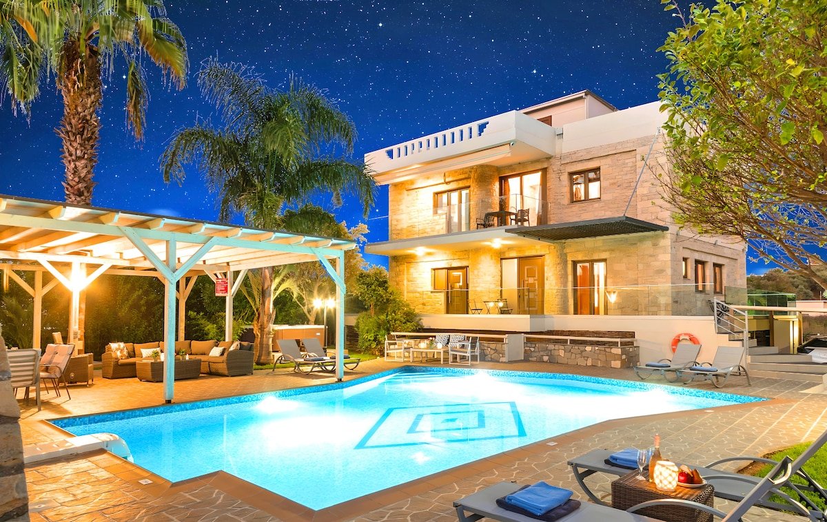 Mirsini Villa Private Pool & Jaccuzzi gallery image 2