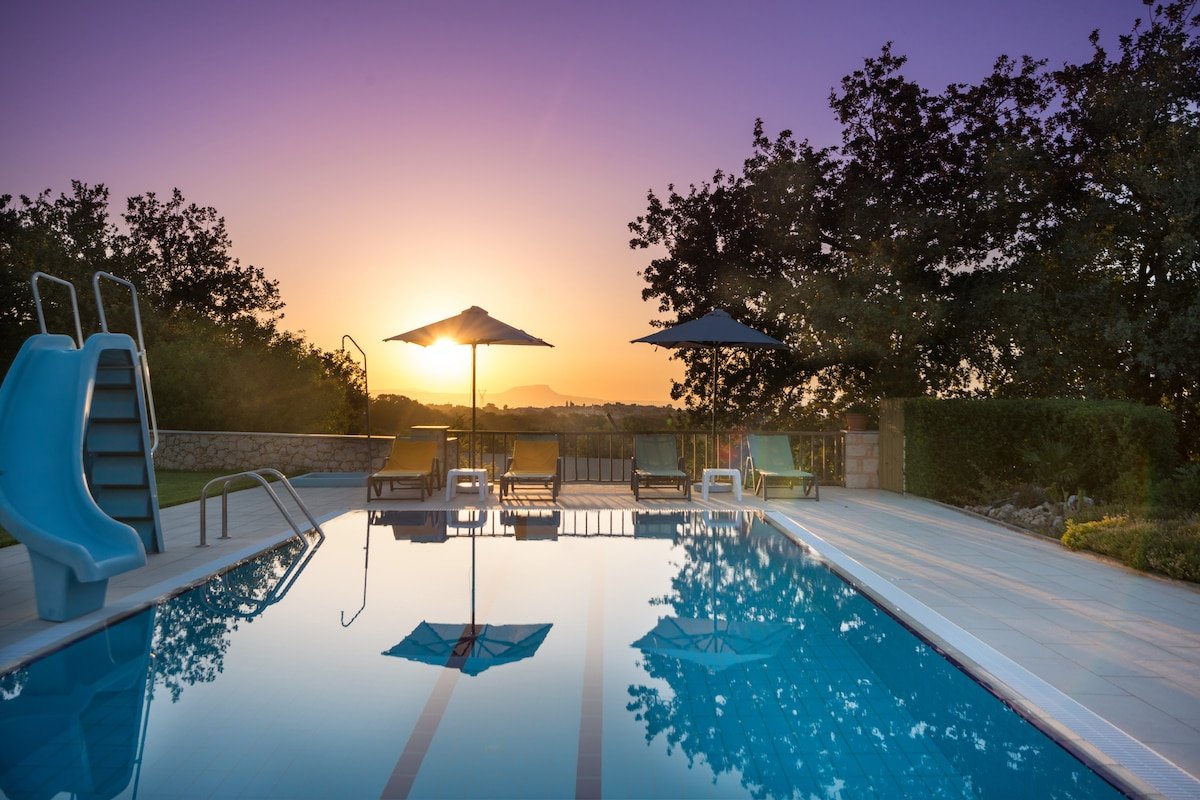 Sunset Nature Stay | Family Oasis w/ Playground! gallery image 3