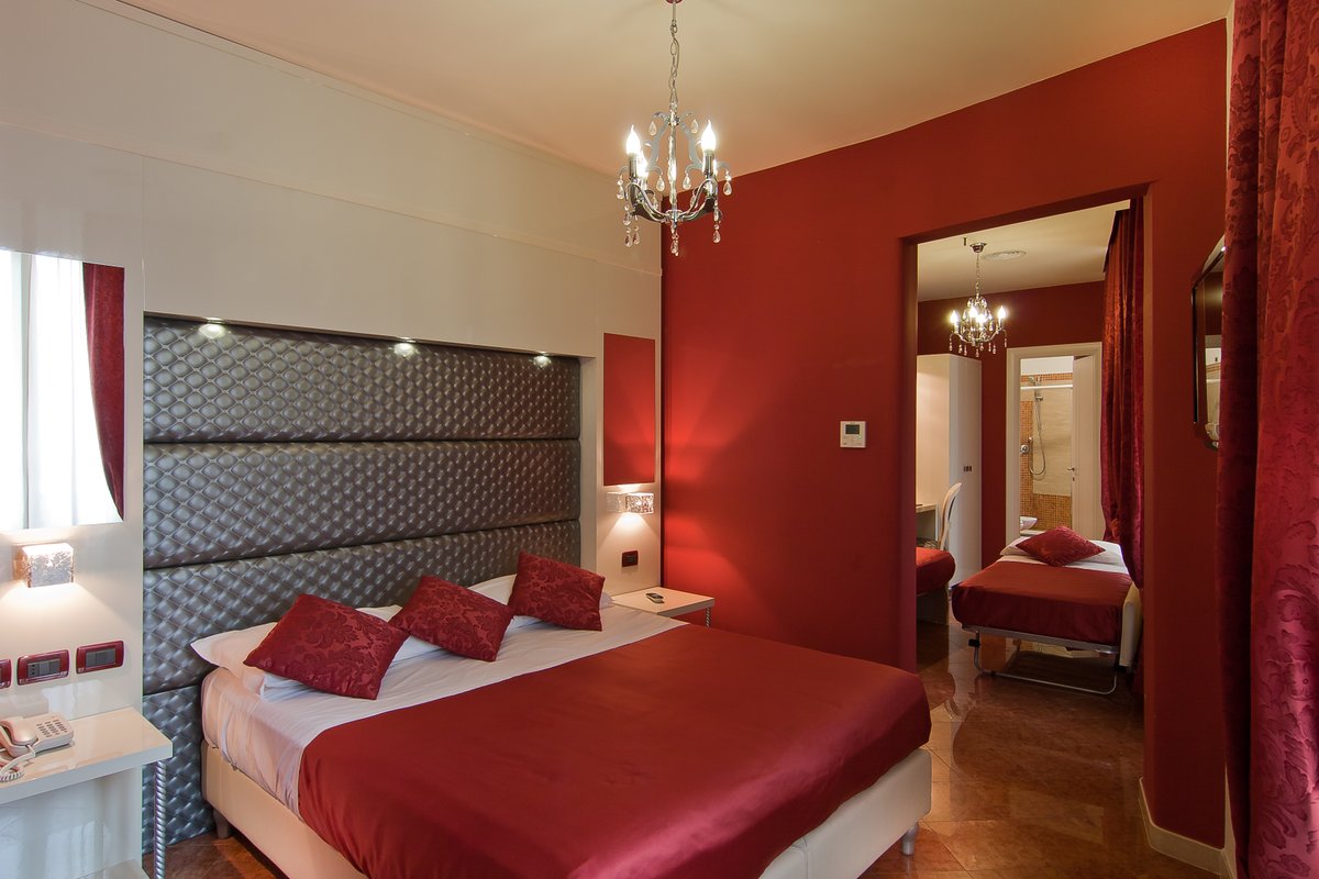 HOTEL FELLINI – JUNIOR SUITE per 4 persone