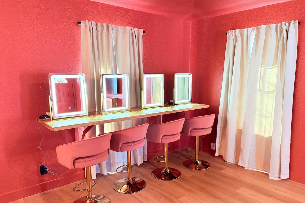 Pink Pony Club for Girls Trips; Near SoCo (B) gallery image 5