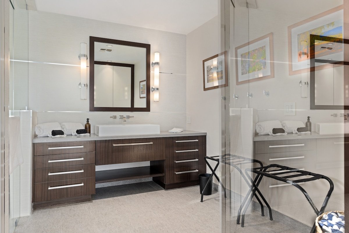 Wine Country Estate w/ Pool, Hot Tub + Firepit gallery image 5