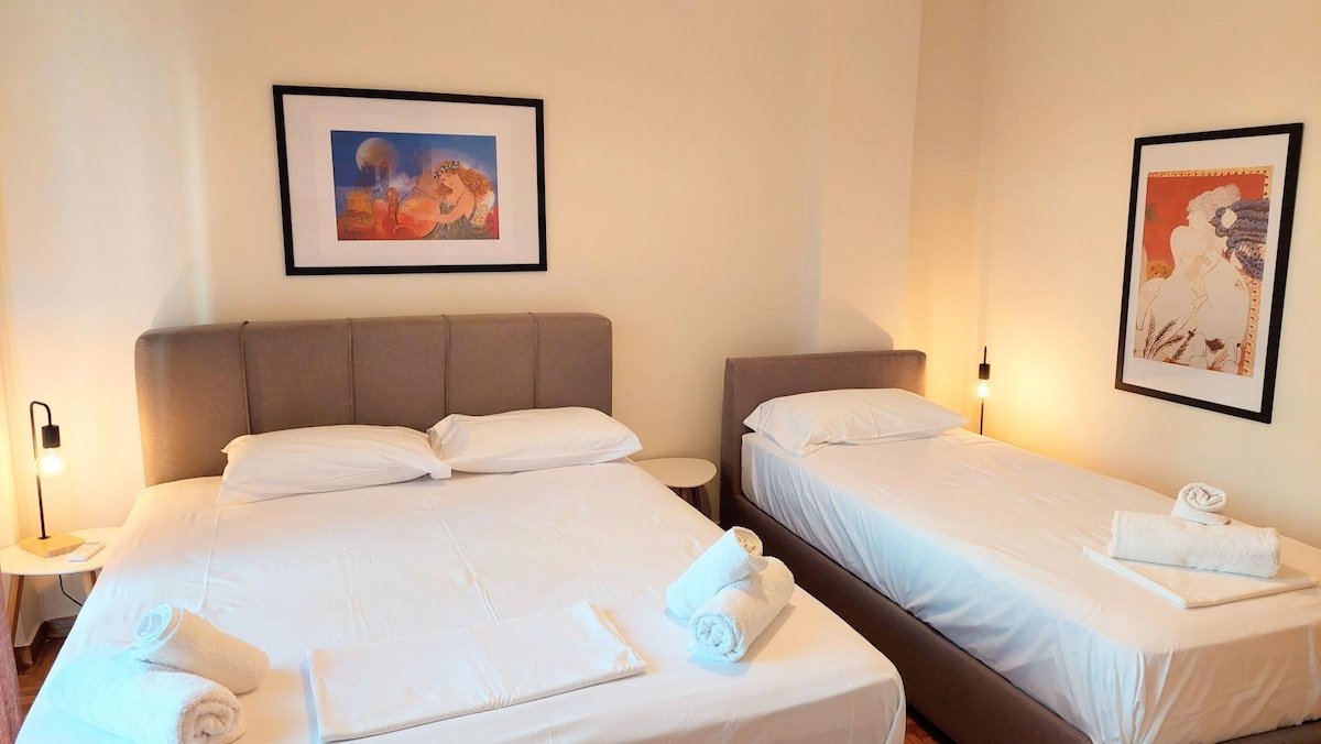 Big apartment in Acropolis museum gallery image 5