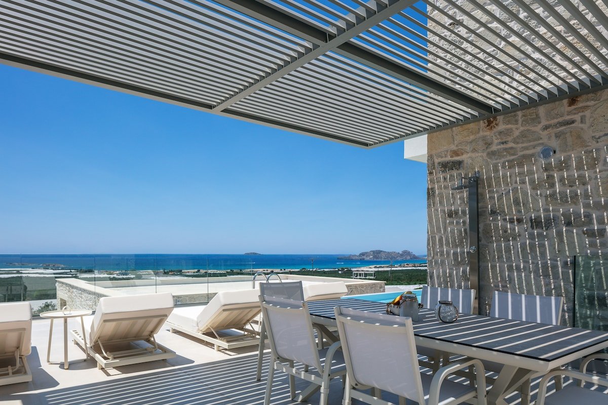 Petras new 2BD Villa gallery image 2