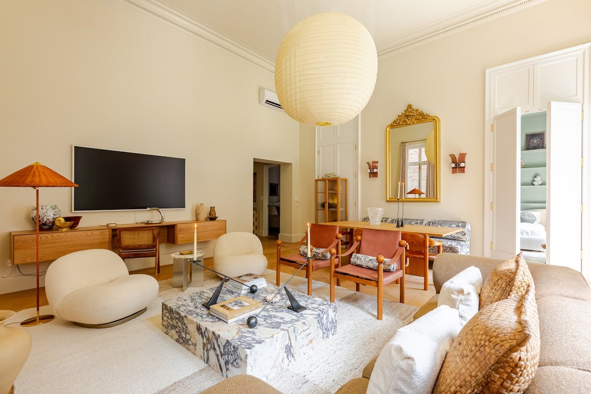 Bliss House • Fifth Ave • Parisian 2-Bed • No2A gallery image 3