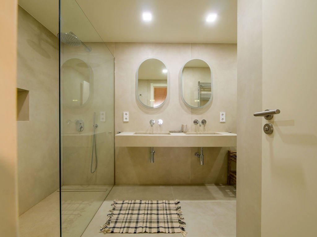 Luxury villa with heated pool and gym in Pollença gallery image 5