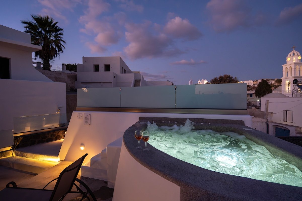 NEW Lux Yiota Collection 3 Suites & 3 Jacuzzi gallery image 3