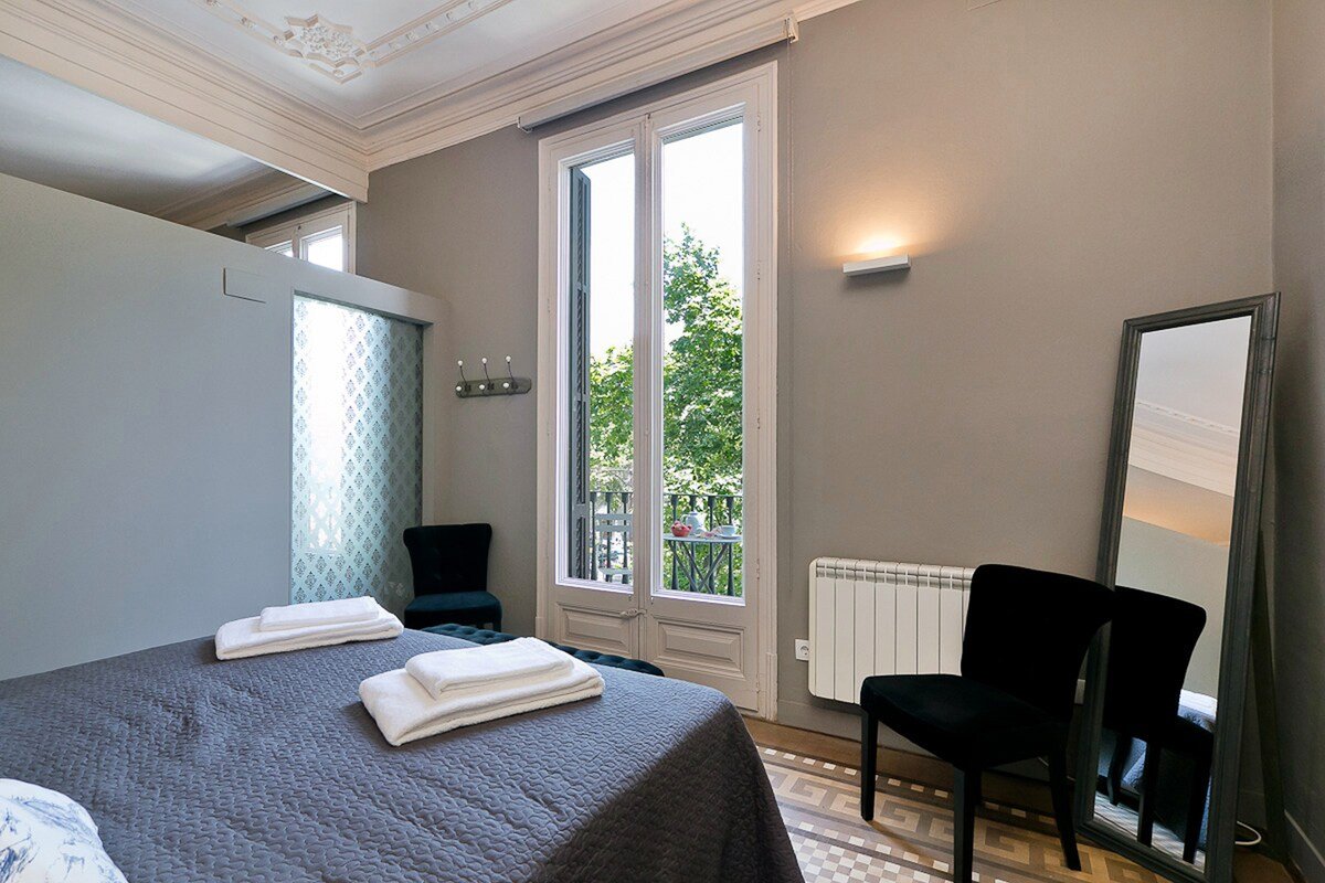 Luxury Apartment 2 Bedrooms in Paseo de Gracia gallery image 5