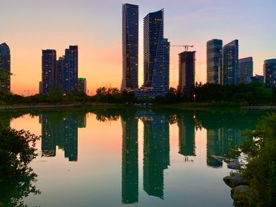 Luxury Lakefront Oasis – Stunning Views | 9 Guests