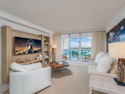 Luxurious Private Condo at 1 Hotel & Homes -1445