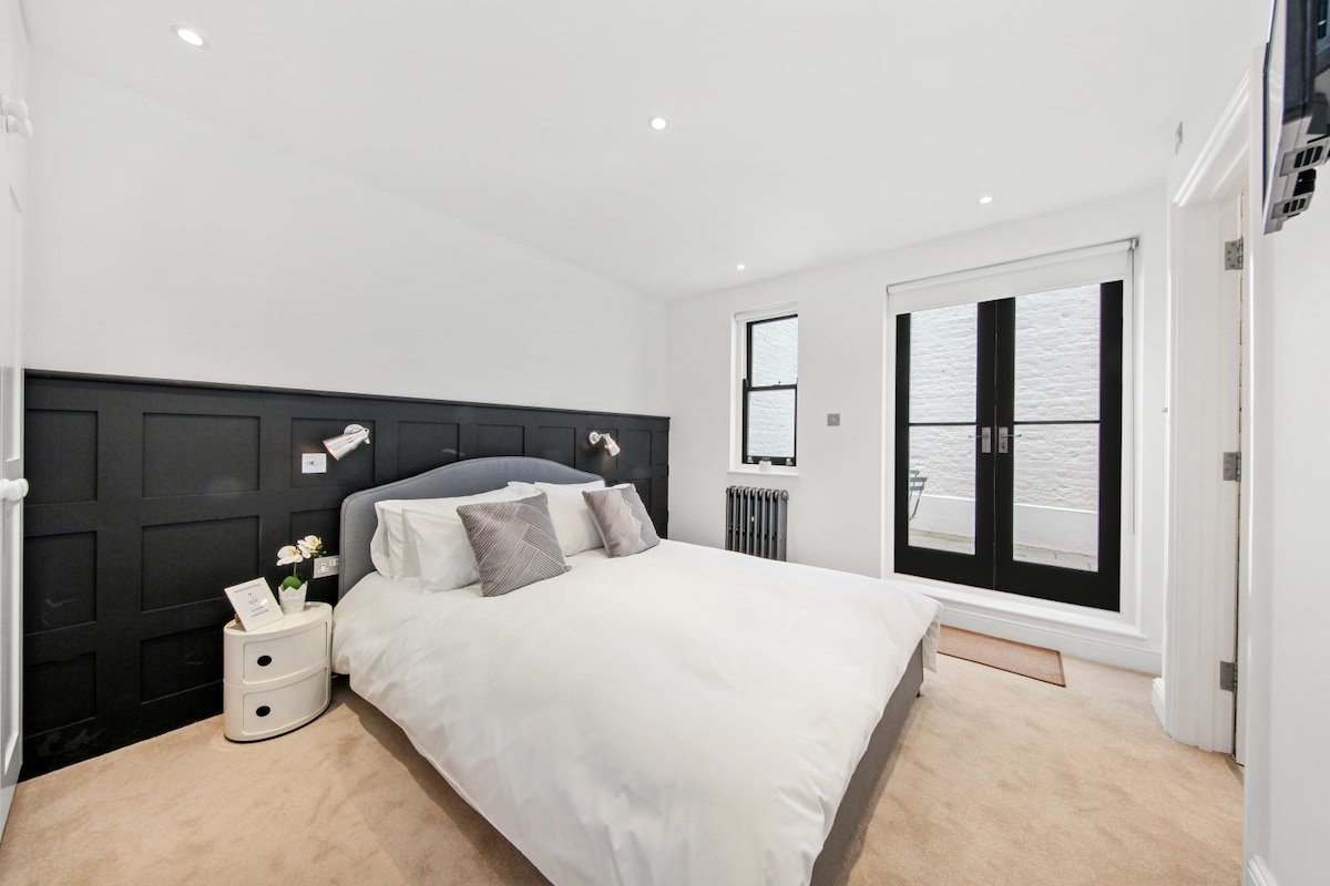 A hidden gem situated as central as it gets ! gallery image 4