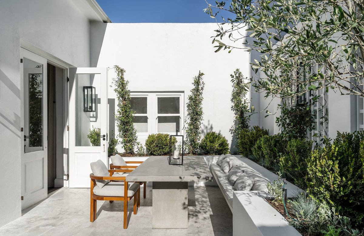 Luxury Victorian Home | Heated Pool & Garden gallery image 4