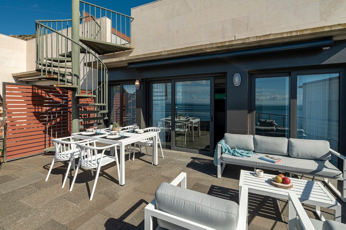 Apartamento ático delante del mar gallery image 5