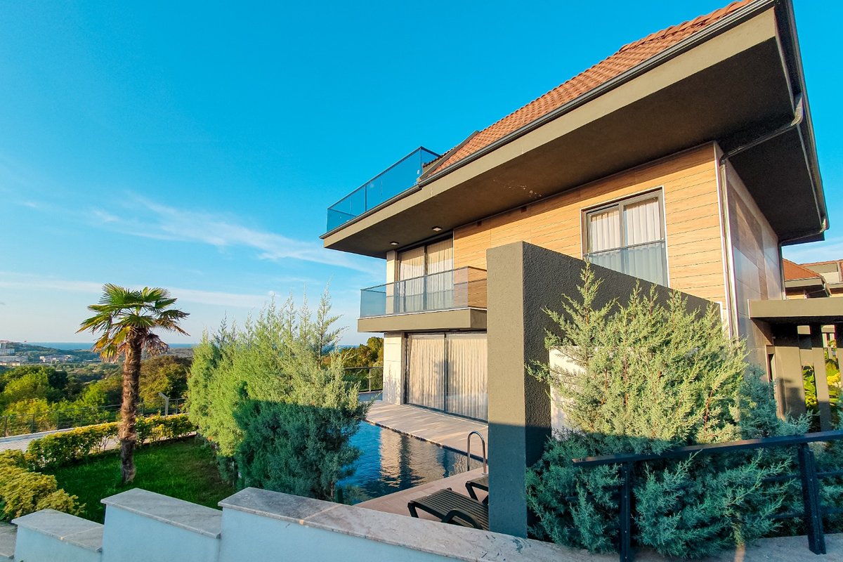 İstanbul Şile’de Jakuzili Villa