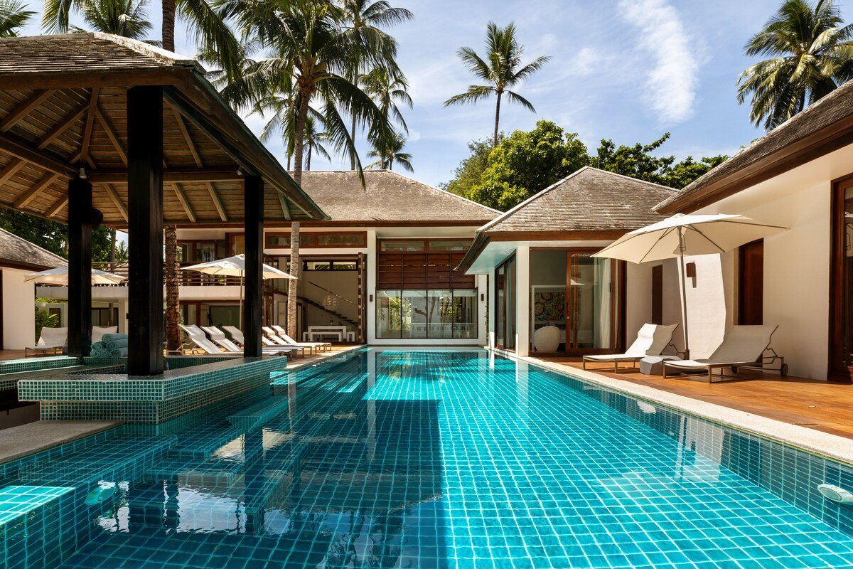 Ban Suriya gallery image 2