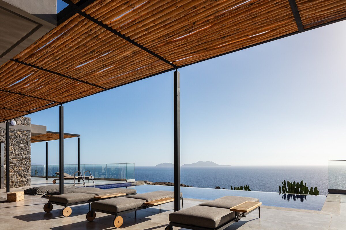 Kumo Residence, Luxe Coastal Escape with Sea Views gallery image 3