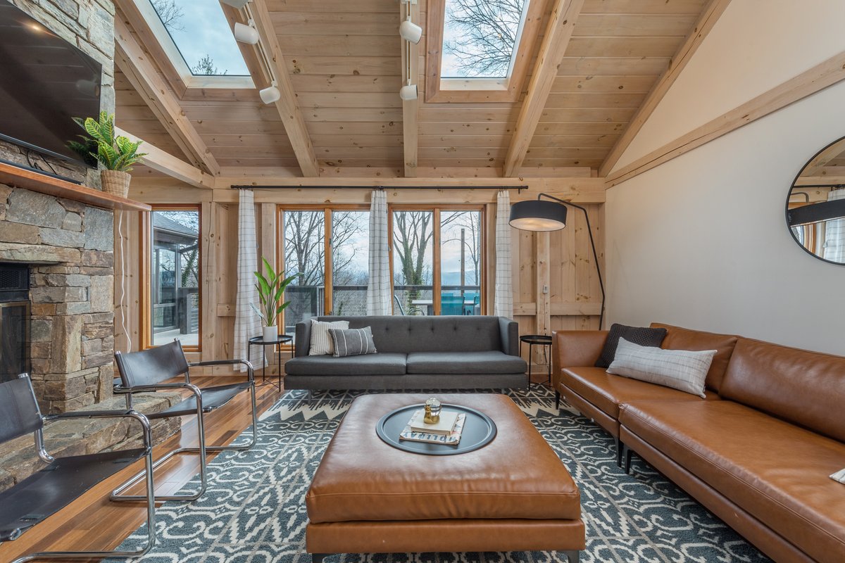 White Pine Retreat | Pet-friendly, Views, Near AVL